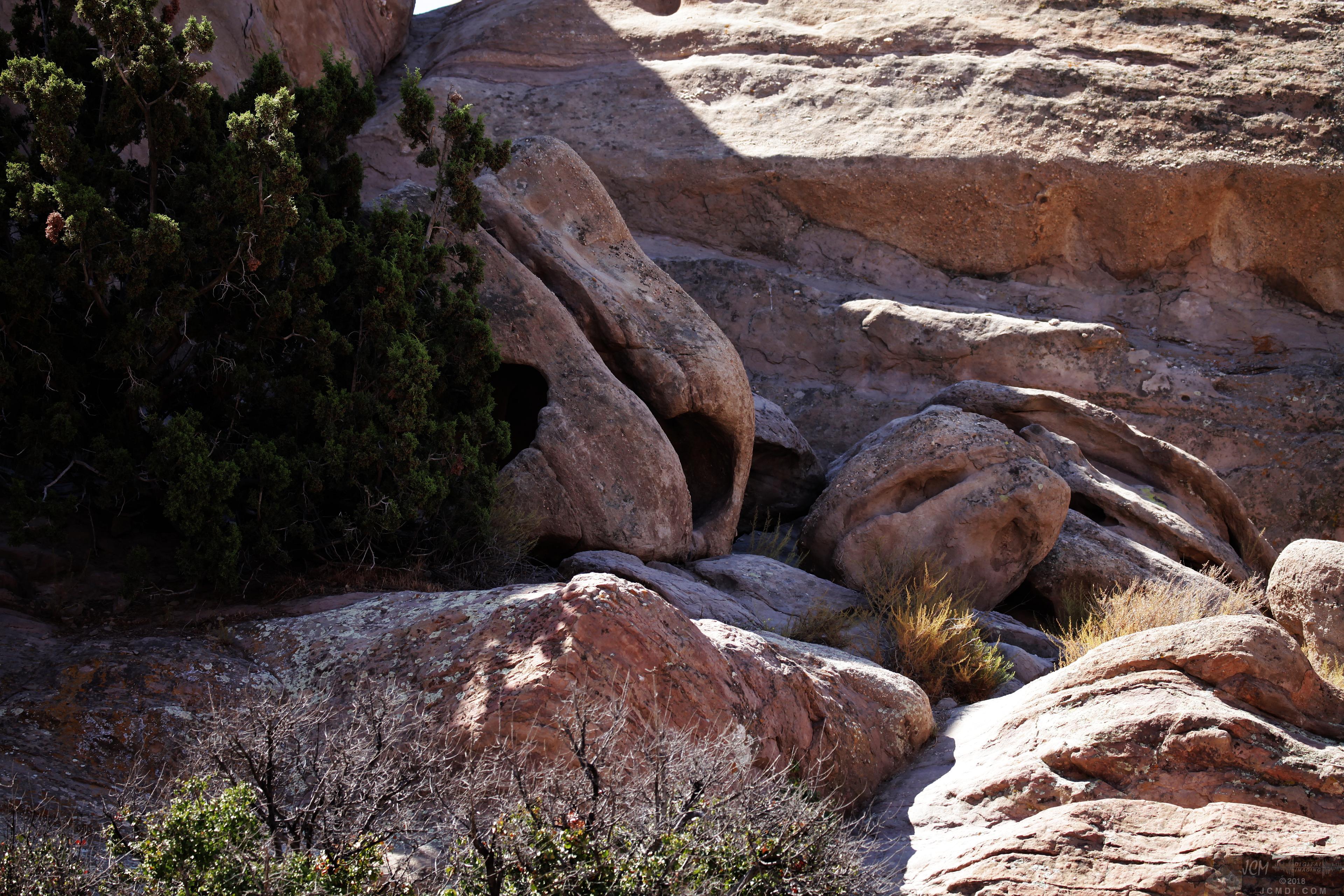 Vasquez Rocks County Park beautiful scenery and landscapes, set of Star Trek, Flintstones, and many old western movies.